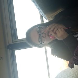 Meet your Posher, Taylor lochhead